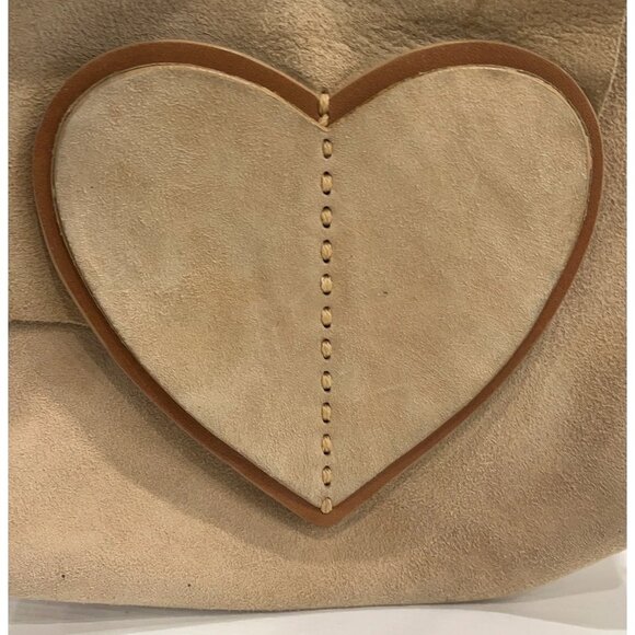 Gucci Suede Heart Bag - Picture 5 of 7